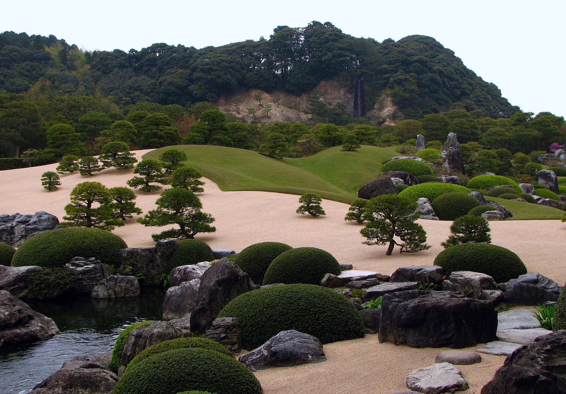 Adachi_Museum_of_Art_Garden_02